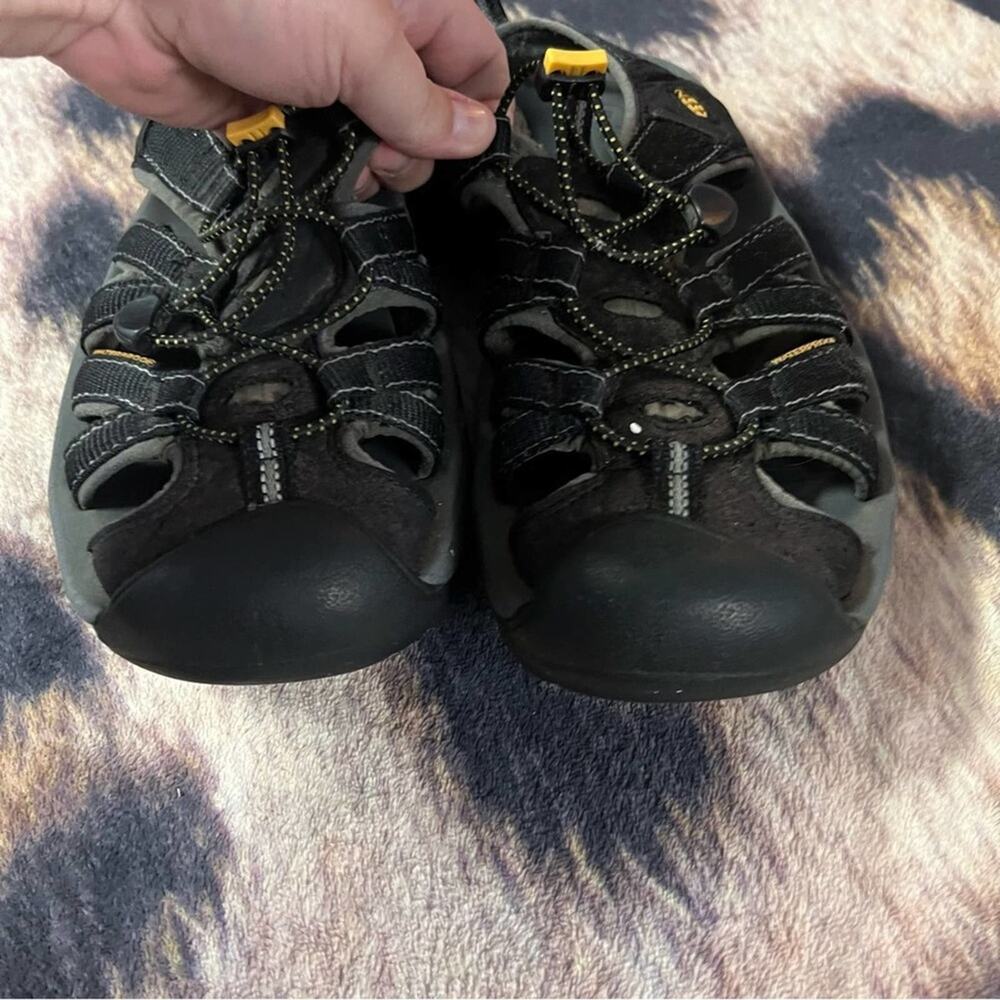Keen Water Friendly Outdoor Hiking Sandals Men’s Size 8.5 Black - Picture 8 of 12